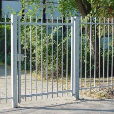 Swing gate with steel mesh - Kopal